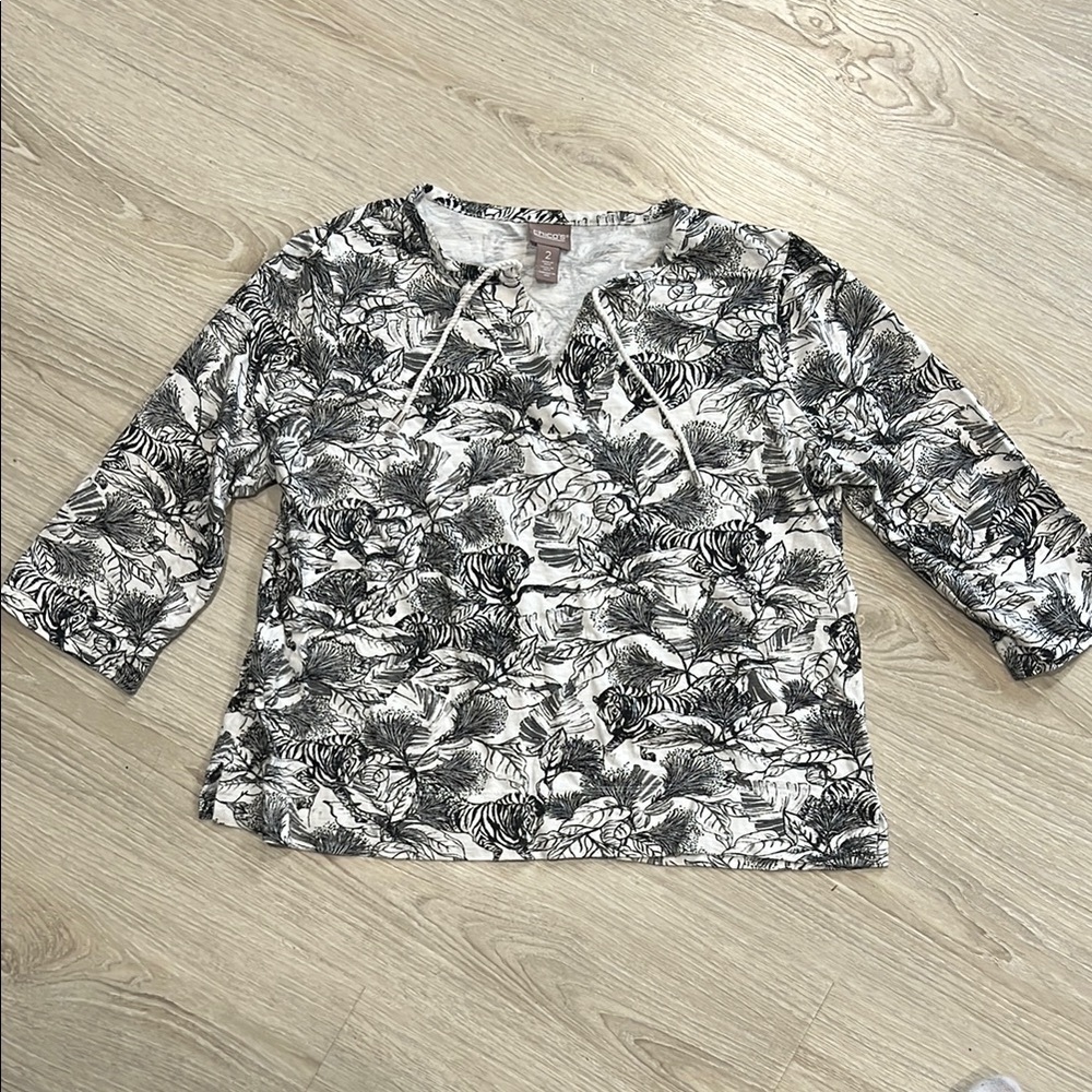 Chico’s Black and White Patterned Top
